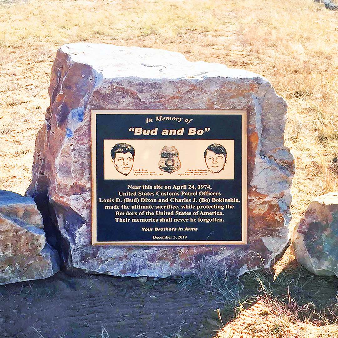 Bud & Bo Memorial Plaque Photo Straight